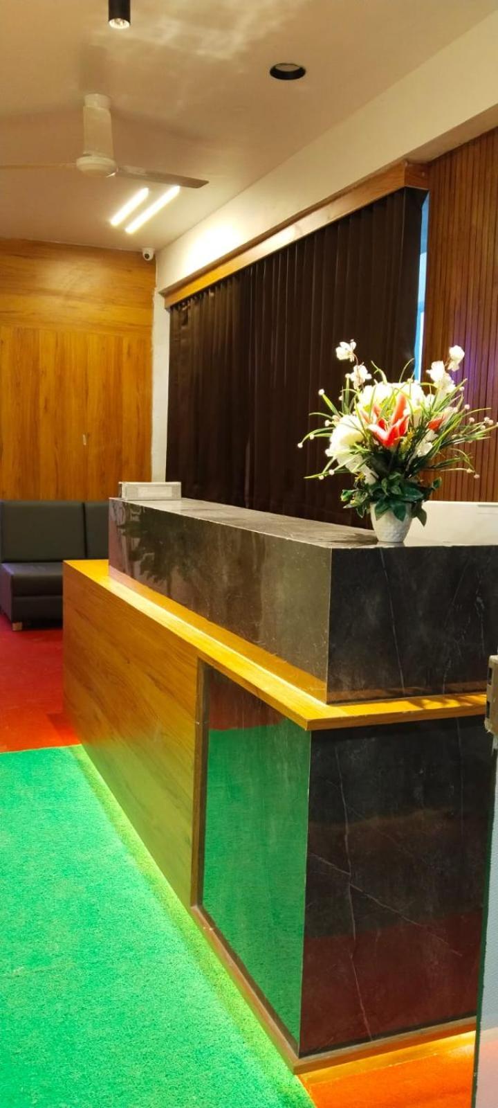 Hotel Royal Relax Gandhinagar Exterior photo